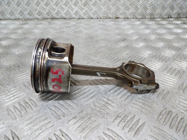 NISSAN X-TRAIL T30 2.5 QR25 PISTON BIELLE