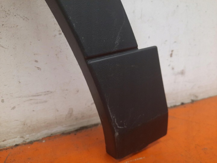 MG ZS 17- MOULURE GARDE-BOUE AVANT GAUCHE AVANT 10252367