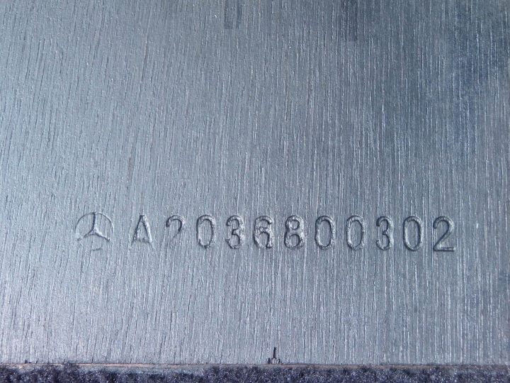 PLANCHER COUVERCLES DE COFFRE A2036800302 MERCEDES C CLASSE W203 EUROPE 2.2 CDI