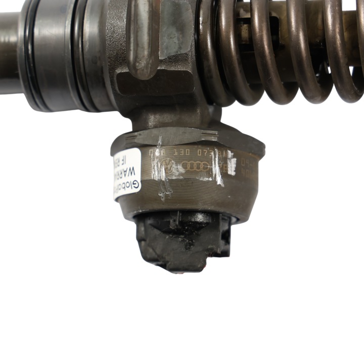 VW PASSAT B6 1.9 TDI BLS INJECTEUR DE POMPE 038130073BN