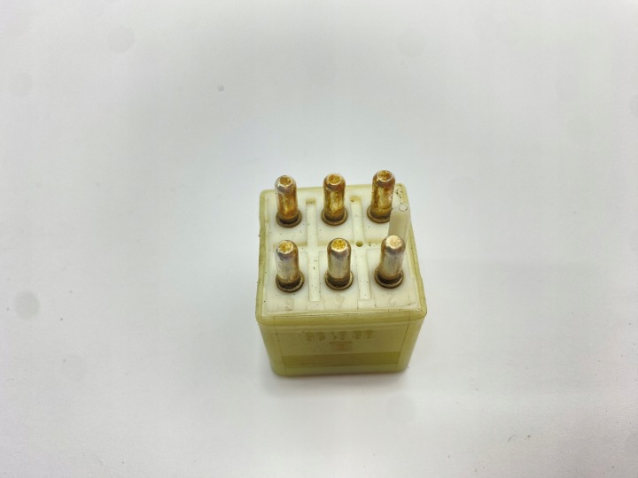 RELAIS MERCEDES W124 0015427819 W126 R129 W140 898135 12V 40A