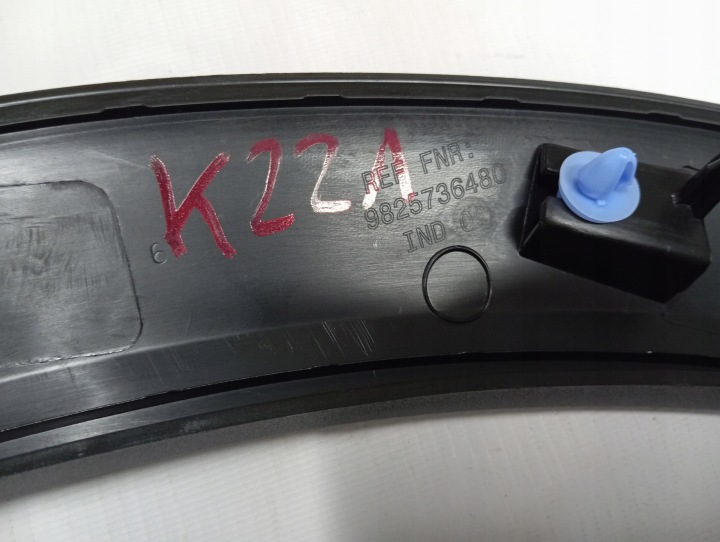 PEUGEOT 2008 II 19- MOULURE GARDE-BOUE GAUCHE AVANT AVANT 9825736480