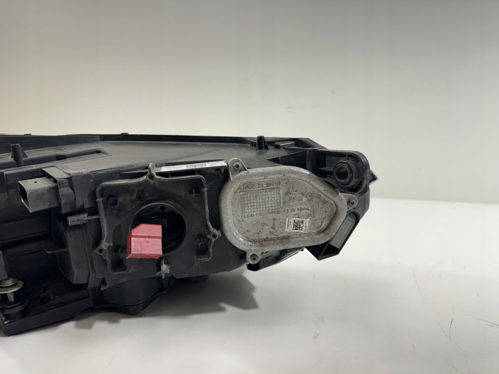 GAUCHE COMPLET LED VW PASSAT B8 3G1941081G