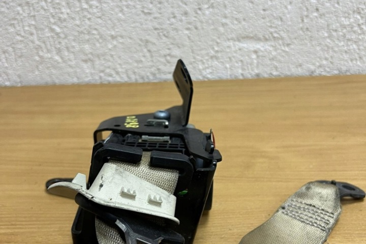 CEINTURE DE SÉCURITÉ ARRIÈRE GAUCHE MERCEDES-BENZ CLS (C219) 602953000 5.0L