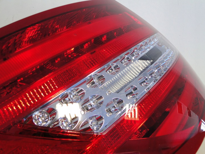 MERCEDES C CLASSE W204 PHARE ARRIÈRE GAUCHE COUPÉ