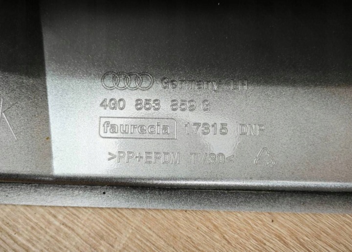 ORIGINALE REVÊTEMENT SEUIL GAUCHE AUDI A6 C7 BERLINE LZ7G 34KM 4G0853859G