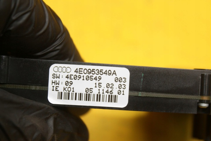 MODULE CAOUTCHOUC AUDI A8 D3 4E0953549A