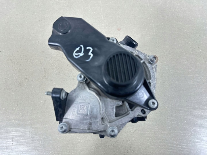 POMPE À EAU AUDI Q3 8U 2.0TFSI 06L121111H 06L121012