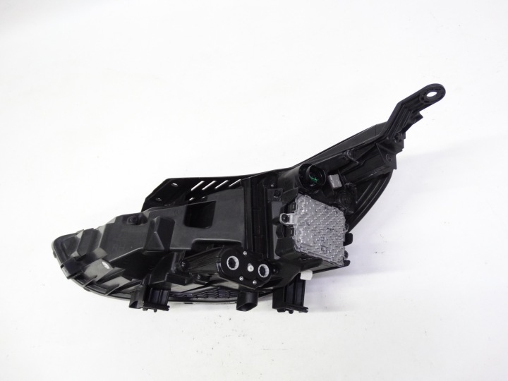 HYUNDAI I30 III N-LINE 16-20 PHARE DROITE COMPLET LED 92102-S0100 ORIGINALE