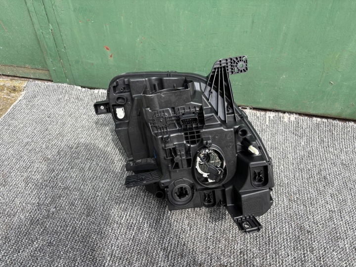 SMART FORTWO 453 W453 PHARE GAUCHE AVANT GAUCHE AVANT PROJECTEUR