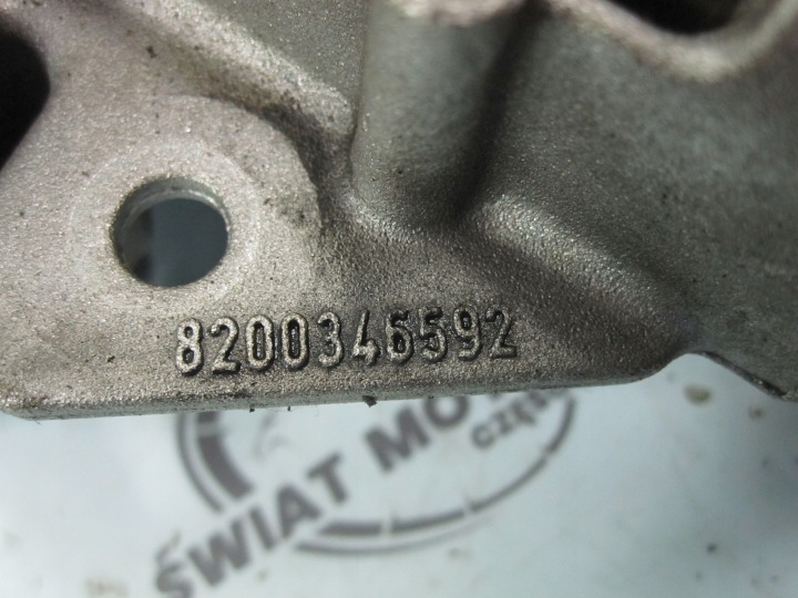 VIVARO TRAFIC 2.0 DCI M9R782 115KM 09R POMPE HUILES 8200346592 8200345633