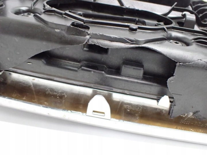 GRILLE CALANDRE CALANDRE CRYSTAL FACE CAMÉRA RADAR SKODA ENYAQ IV 23R