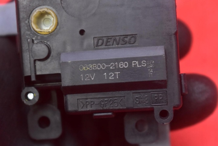 PETIT MOTEUR RÉCHAUFFEURS 063800-2160 TOYOTA VERSO 1.8 VALVEMATIC 147 KM 09-18