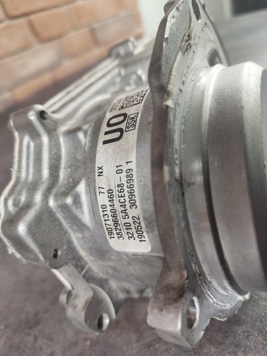 PETIT MOTEUR ÉLECTRIQUE CRÉMAILLÈRE DE DIRECTION COLONNE DE DIRECTION DIRECTION BMW F48 X1 F39 2 PIÈCES
