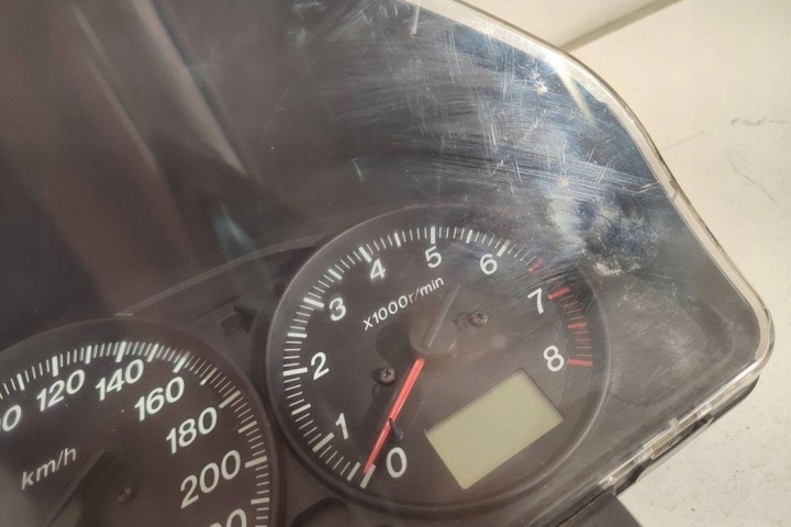 COMPTEUR MAZDA PREMACY (CP) WCCB07B 1.8L GASOLINE 74KW 1999