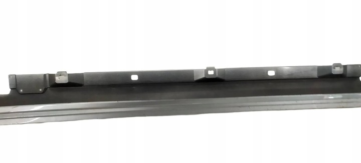 MERCEDES A-KLASA W177 177 18- MOULURE SEUIL DROITE REVÊTEMENT 1776908700
