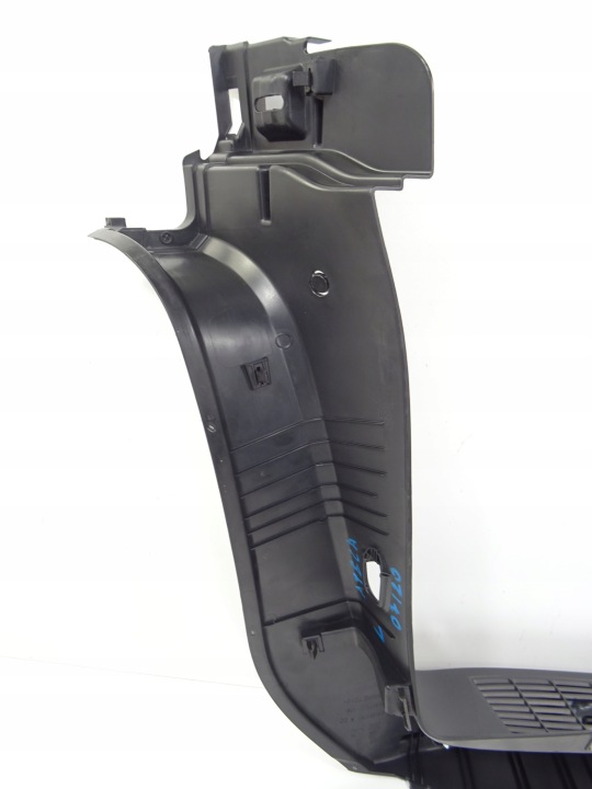 SEAT ATECA COLLECTEUR COUVERCLES DE COFFRE GAUCHE 575867761A