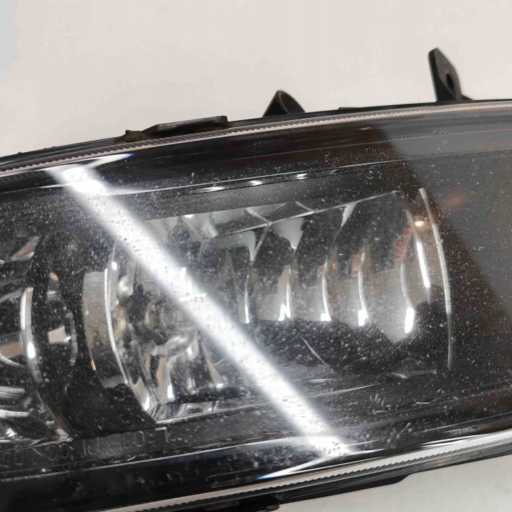 PHARES ANTIBROUILLARD GAUCHE AVANT VW POLO (6R, 6C) 6R0941061F 28104797 1.2L 77KW 2014