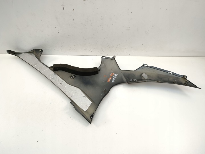 YAMAHA R6 RJ15 PRISE GAUCHE