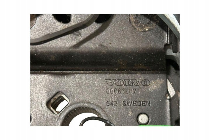 VOLANT VOLVO V70 I (LV) 08666887 2.5L DIESEL 103KW 2000