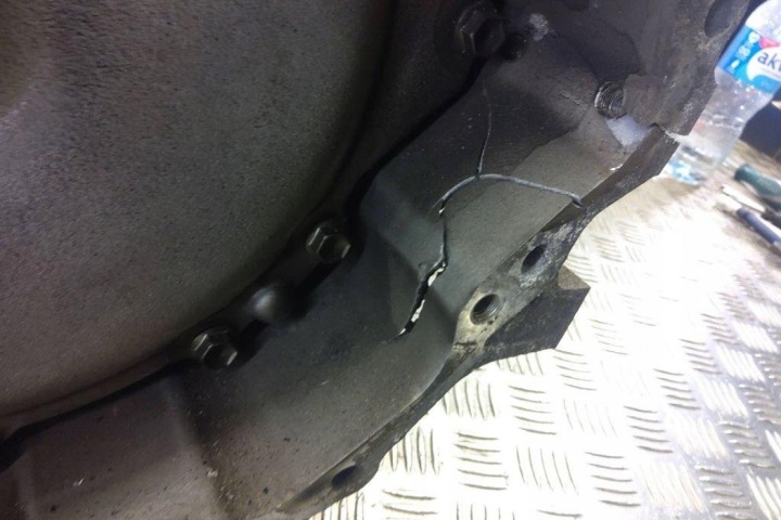 BOÎTE DE VITESSES TOYOTA AURIS (_E18_) 3090047084 1.8L 2016