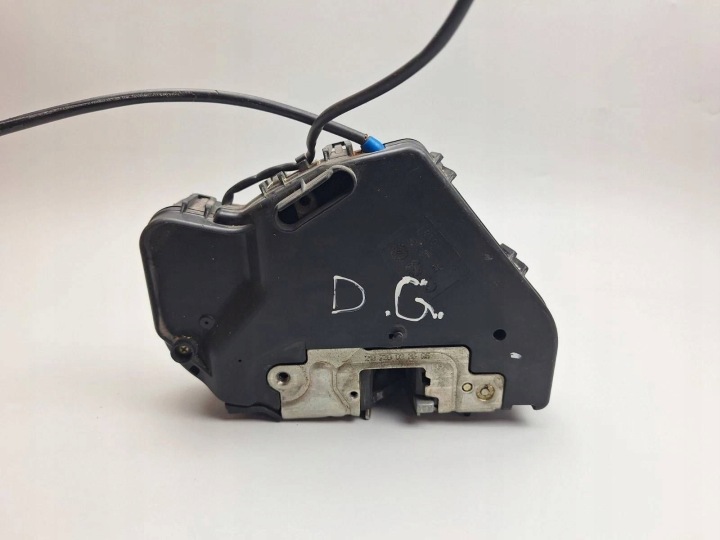 SERRURE DROIT ARRIÈRE MERCEDES CLS W219 2197300235