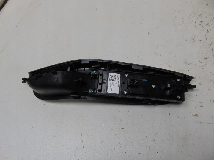 COMMUTATEUR VITRE GAUCHE AVANT FORD FOCUS MK3 AM5T-14A132-CA