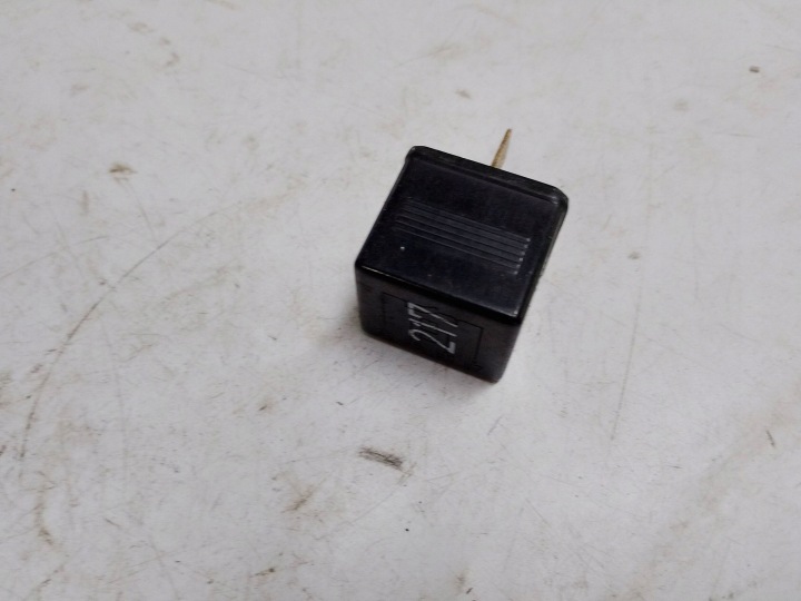 AUDI RELAIS 443951253S EUROPE