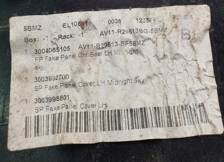 MOULURE REVÊTEMENT GARDE-BOUE GAUCHE ARRIÈRE BC FORD B-MAX AV11-R29613-BG