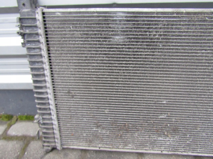 (7 MERCEDES W203 1.8K 1.8 COMPRESSEUR RADIATEUR EAU