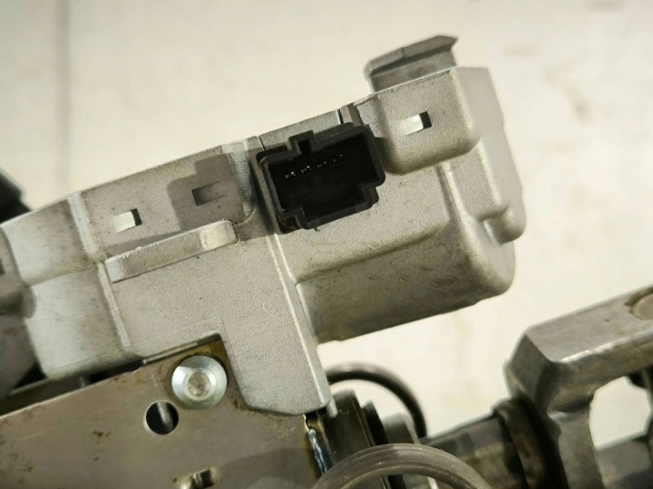 2005 VOLVO V50 ARBRE COLONNES DIRECTION P30776153