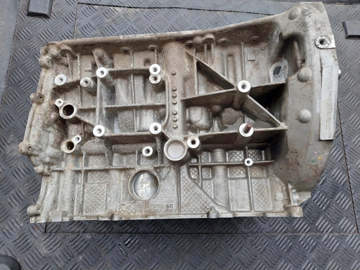 BLOC MOTEUR R2740109902 274920 MERCEDES C 350 W205 S205 2.0 CGI HYBRID