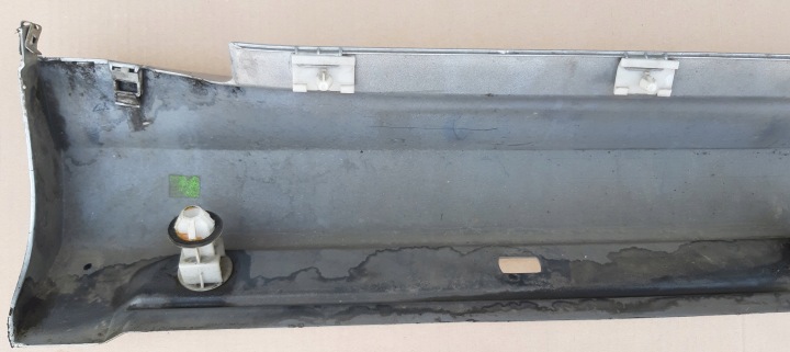 A-KLASA W169 REVÊTEMENT MOULURE SEUIL