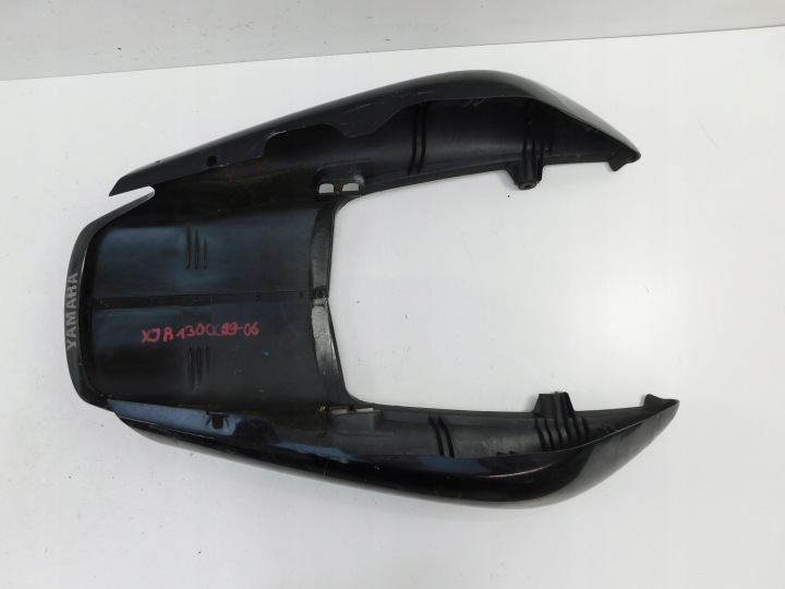 YAMAHA XJR 1300 99-06 QUEUE PLASTIQUE ARRIÈRE
