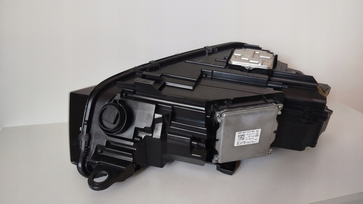 PHARE GAUCHE AVANT AUDI Q5 2017-2020 COMPLET LED 80A941033B EN BON ÉTAT COMPLÈTE USA