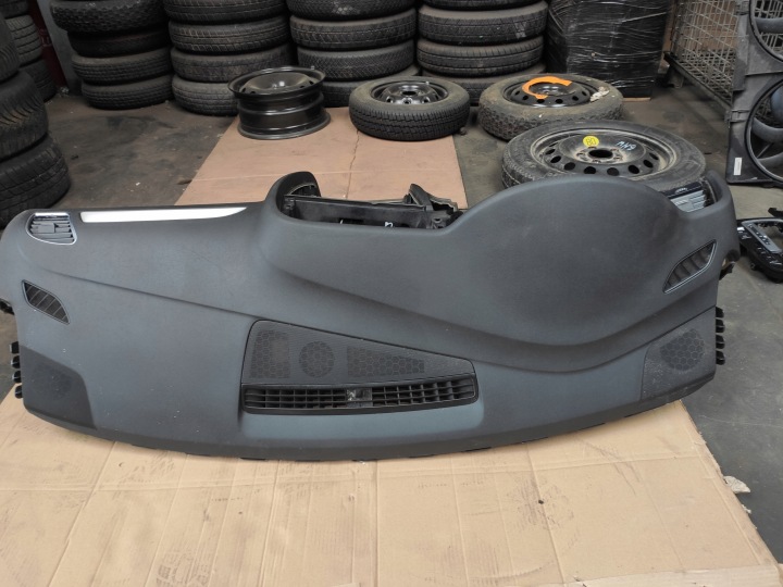 PLANCHE COCKPIT CONSOLE AUDI A4 B8 8K1857041A 24A