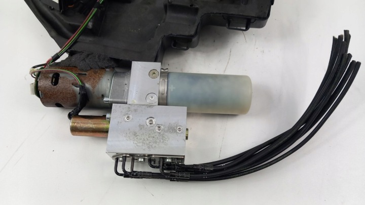 NISSAN MICRA K12 CABRIO POMPE TOITS 97091BC100