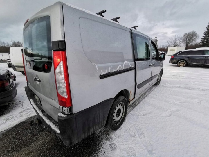 SERRURE DE PORTE AVANT GAUCHE C JUMPY 07- OE 9681335380