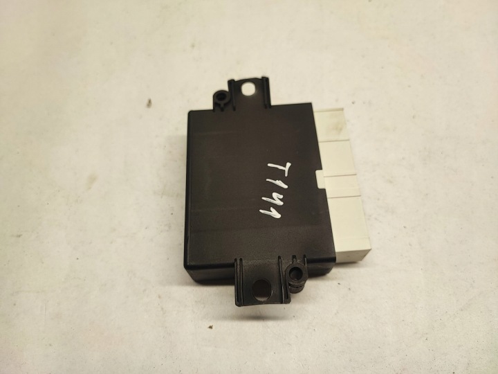TESLA MODÈLE X MODULE PORTES 105589100D 2017