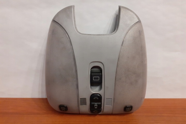 ÉCLAIRAGE INTERNE MERCEDES-BENZ AVEC (W220) A2158201101 2001
