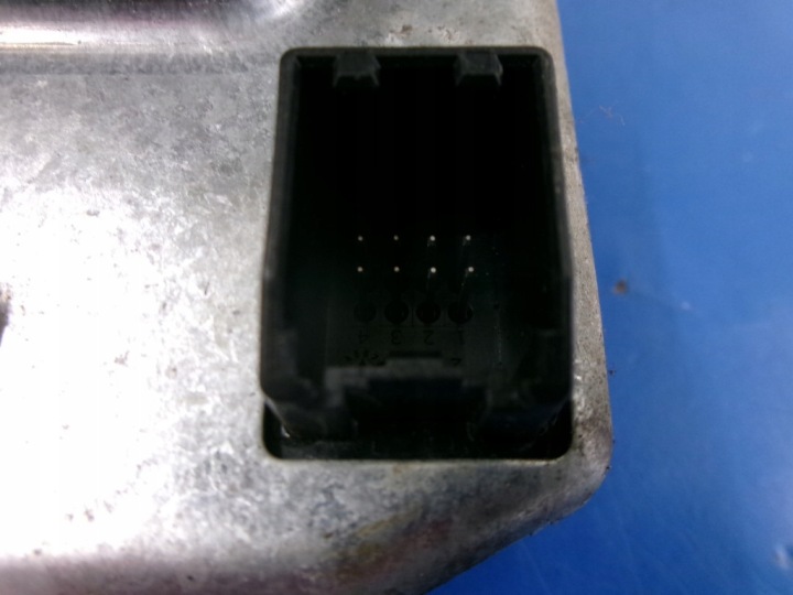 OPEL OE 13153554 SUPPORT ÉLECTRIQUE COLONNE