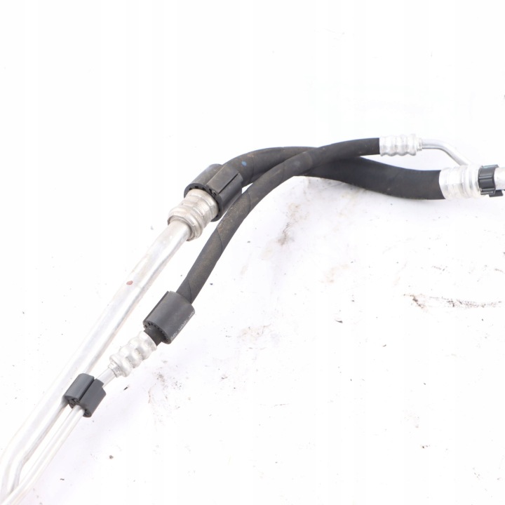 MERCEDES W205 FIL CLIMATISATION LIQUIDE REFROIDISSEMENT A2058307604