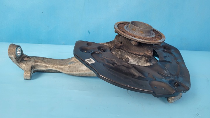MERCEDES W206 C200 ROTULE DE DIRECTION GAUCHE AVANT A0004216900 A2060100