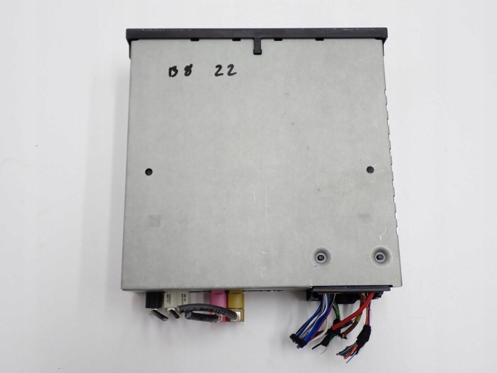 RADIO NAVIGATION NAVI MONITEUR EUROPE 5NN919605B VW PASSAT B8 LIFT 22R