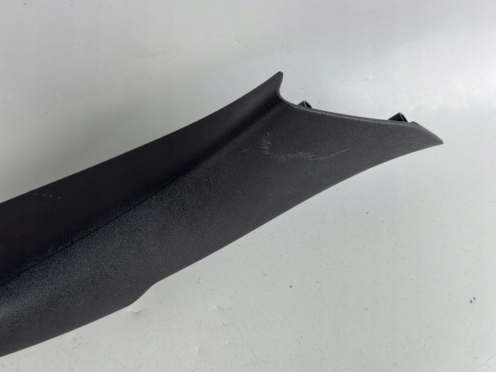 ÉLÉMENT GARNITURE DE PORTE COUVERCLES DE COFFRE ARRIÈRE CÔTÉ DROITE PEUGEOT 208 I 9801536677
