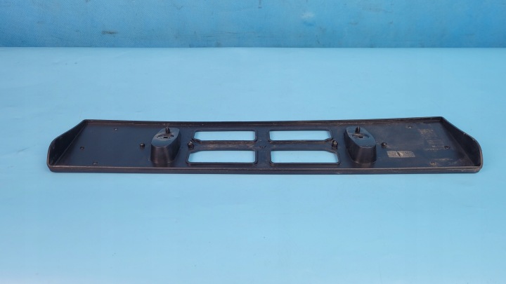VOLVO XC90 II RONDELLE FIXATION CADRE DE PLAQUE D'IMMATRICULATION 31383631