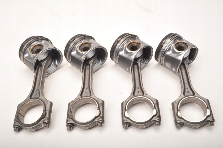 VOLVO XC90 II PISTON AVEC BIELLE P1 82L175