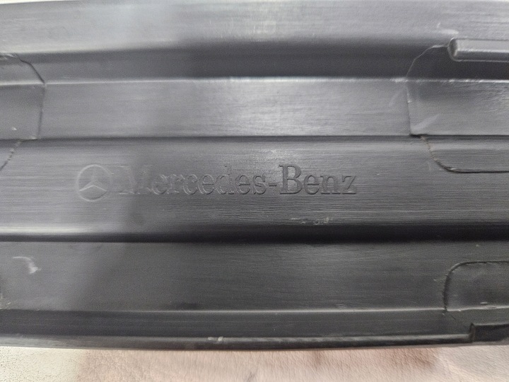 MERCEDES ESSENCE G63 AMG LATÉRALE MOULURE PROTECTRICE PROTECTION A4636982301 A4636988700