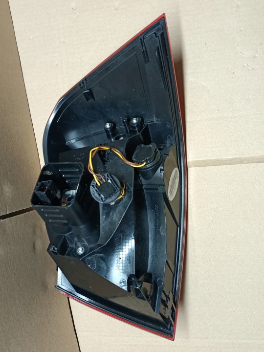 PHARE ARRIÈRE LED DROITE VW GOLF VI CABRIO 08-12R