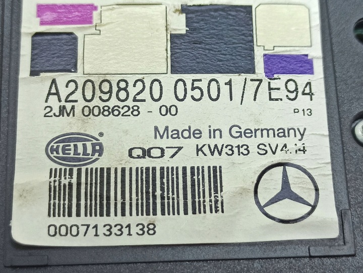 MERCEDES-BENZ CLK A209 C209 LANTERNE SIÈGES AVANT A2098200501